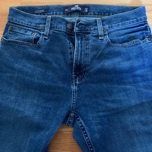 Men’s Hollister classic straight jeans.